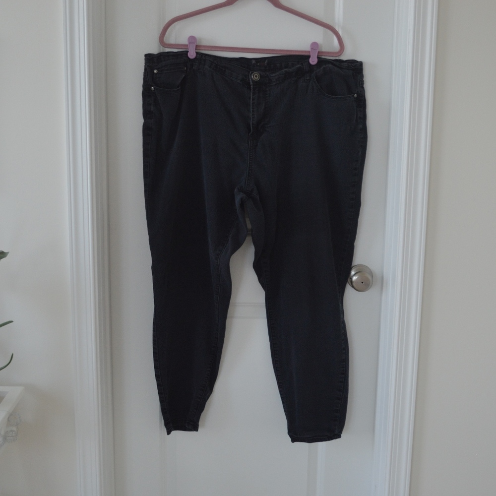 Black Skinny Jeans